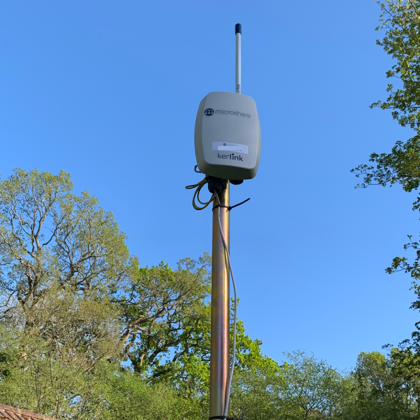 LoRaWAN gateway installation diagram som visar IoT-nätverksarkitektur med sensorer och dataflöde